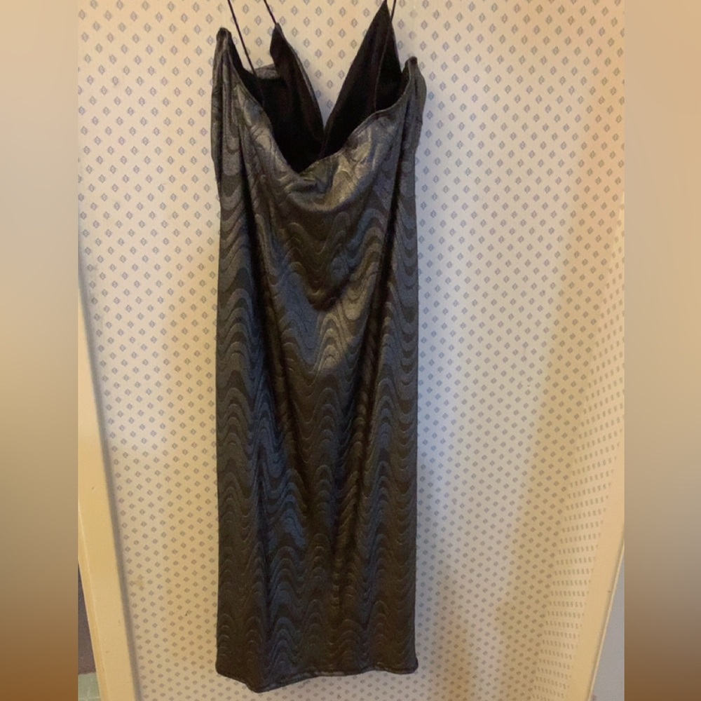 🖤🩶AMAZING BLACK & SILVER PULL ON PARTY DRESS!🖤🩶3X RUNS SMALL BUT STRETCHES!🖤
